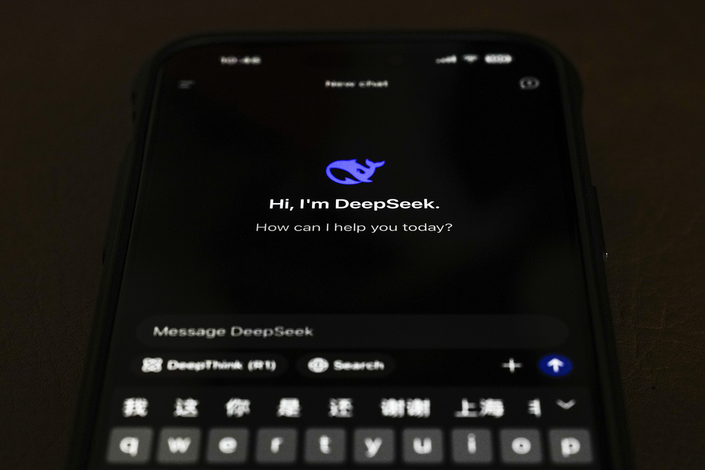 Το αμφιλεγόμενο DeepSeek: Πόσο απειλεί τους δυτικούς κολοσσούς;