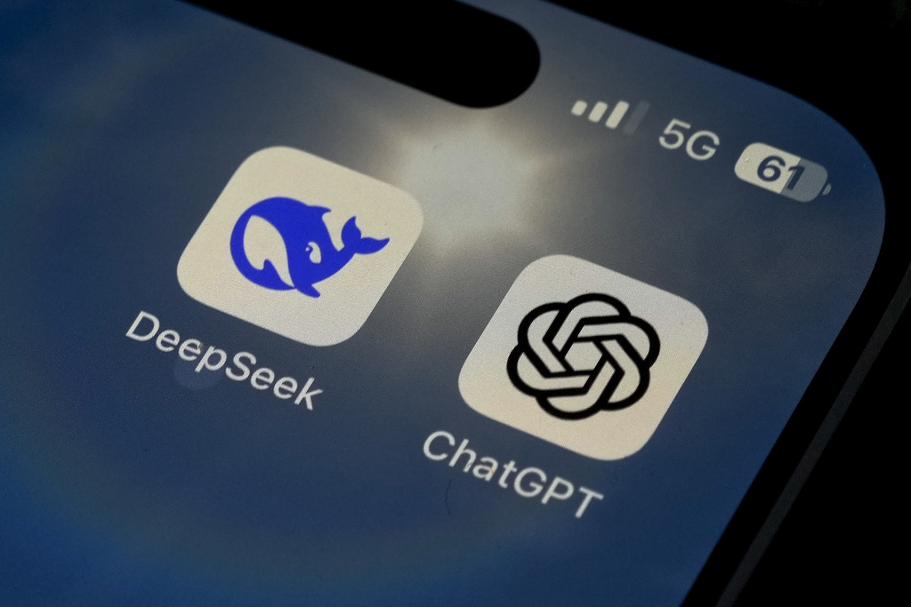 ChatGPT Vs DeepSeek: Ο μεγάλος πόλεμος της ψηφιακής κυριαρχίας