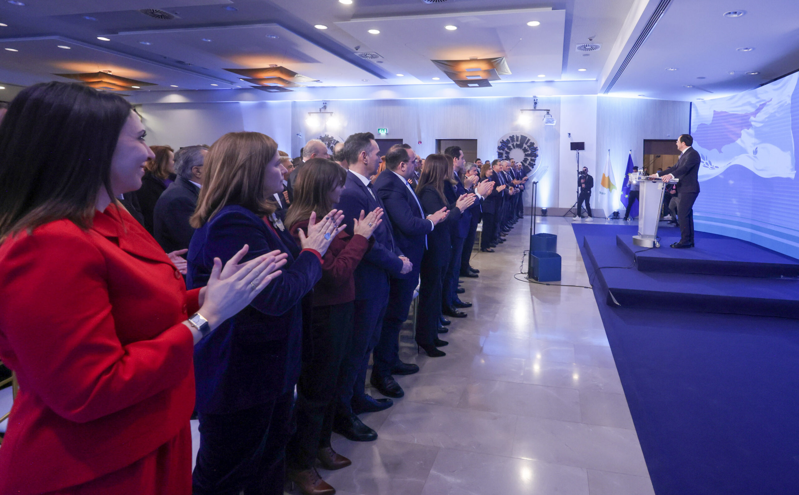 Όσα είδε ο Λετυμπιώτης: Οι απόντες, τα χειροκροτήματα κι οι επικρίσεις του ΑΚΕΛ