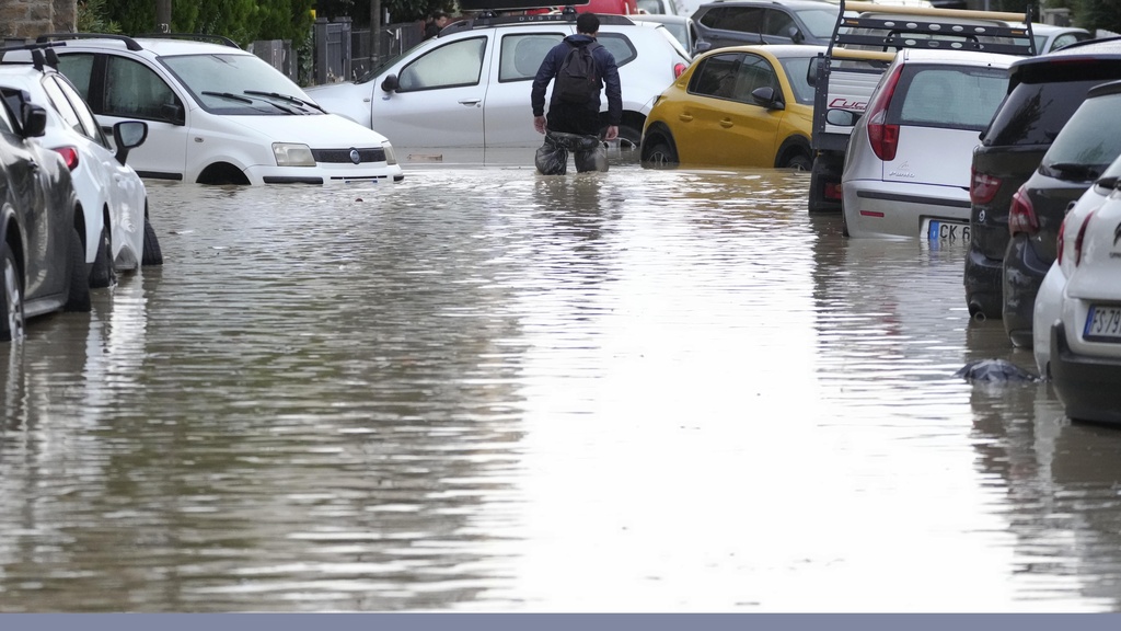 Καταρρακτώδεις βροχές στη Σικελία: Ποτάμια λάσπης και παγιδευμένοι κάτοικοι